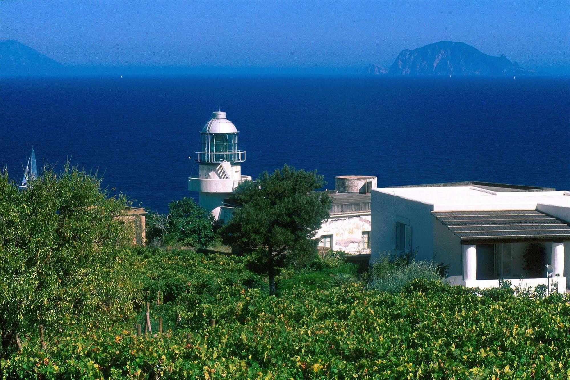 Capofaro Locanda & Malvasia Hotel Malfa  Exterior foto